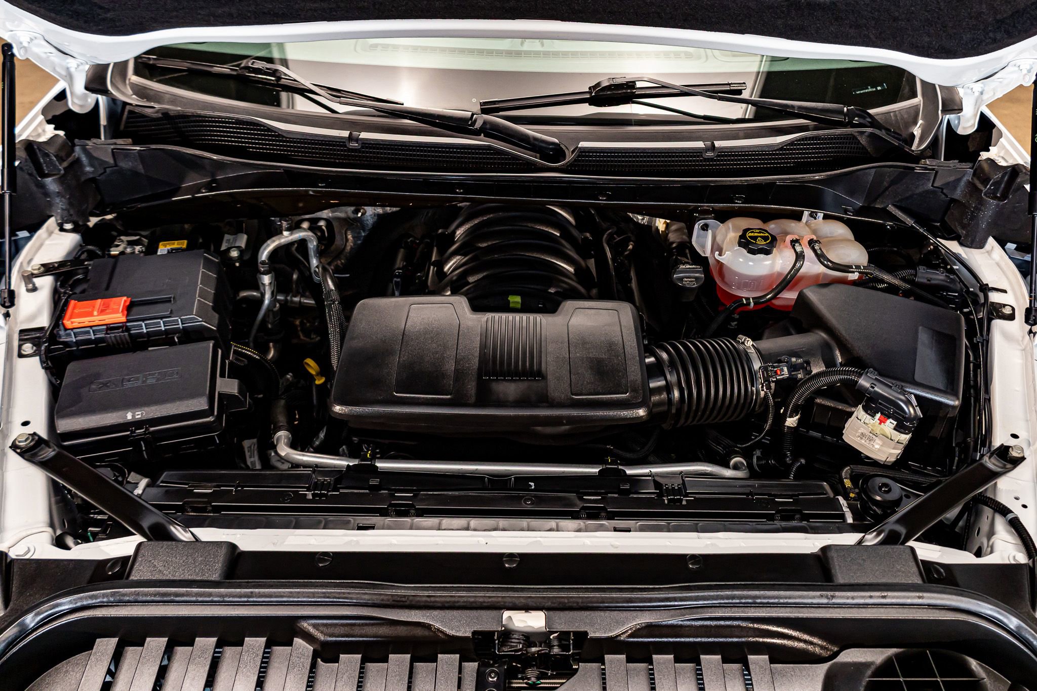 Used 2025 Chevrolet Silverado 1500 Custom Trail Boss w/ LPO, Dark Essentials Package image 33