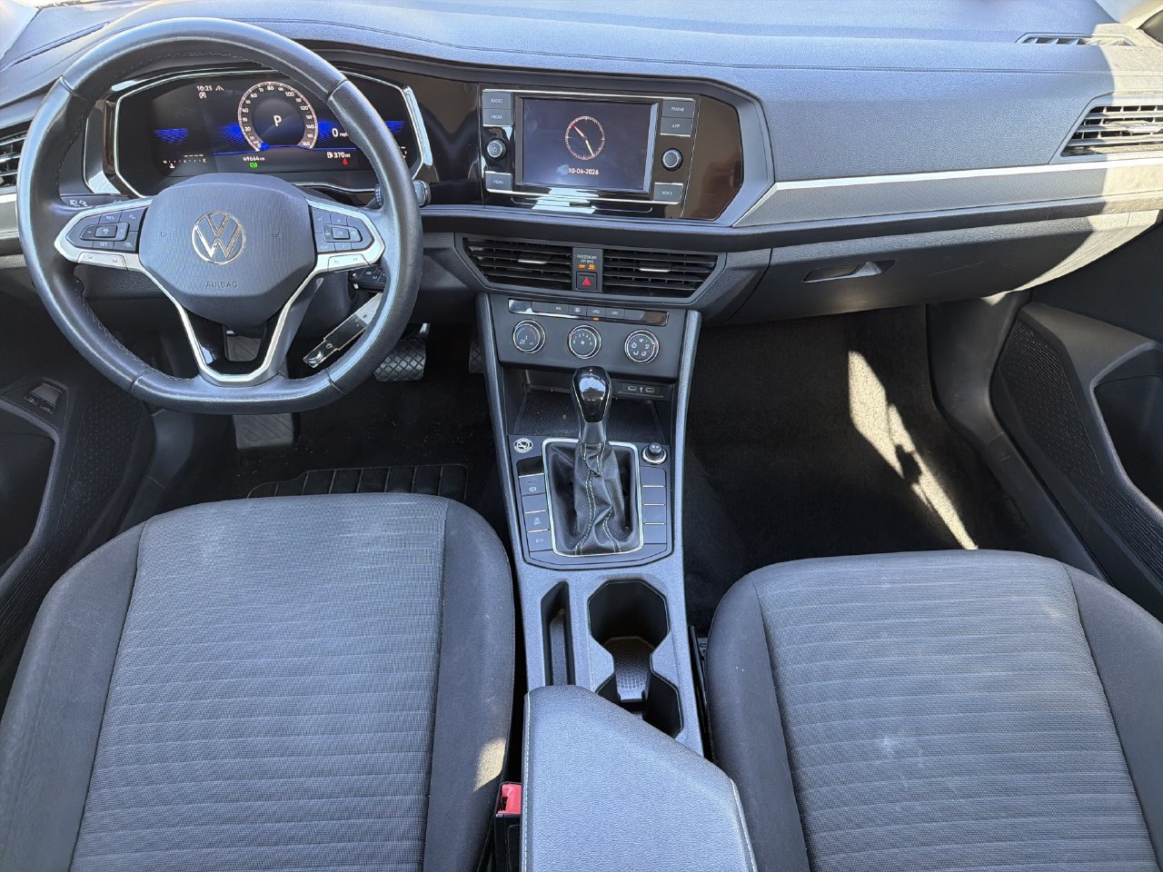 Used 2024 Volkswagen Jetta S FWD image 2