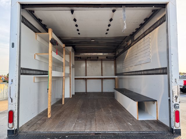 Used 2018 GMC Savana 3500 Extended w/ Power Convenience Package RWD image 6