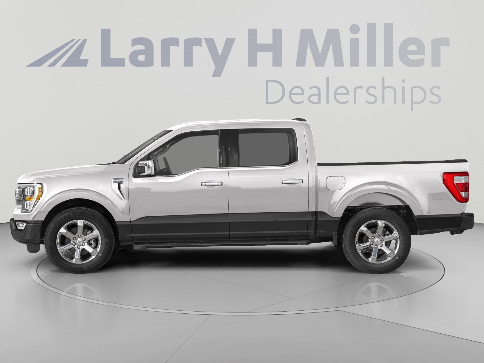 Used 2023 Ford F150 Lariat w/ Equipment Group 502A High AWD/4WD image 5