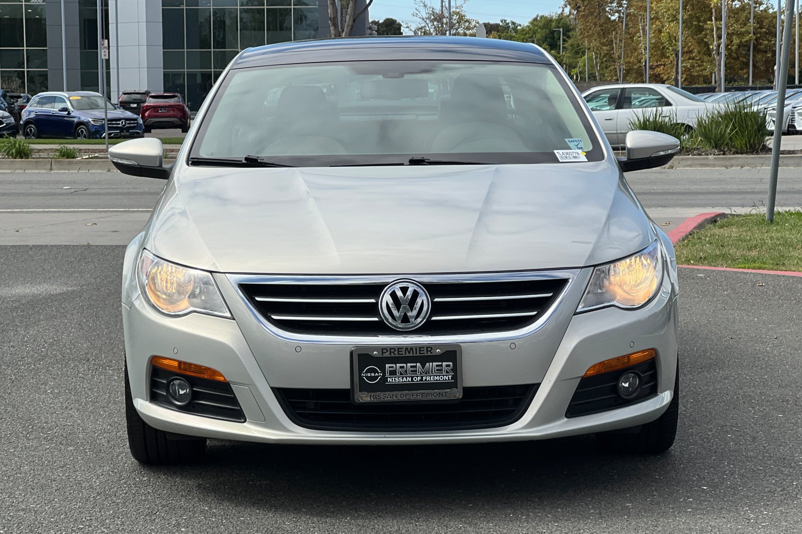 Used 2010 Volkswagen CC Luxury FWD image 9