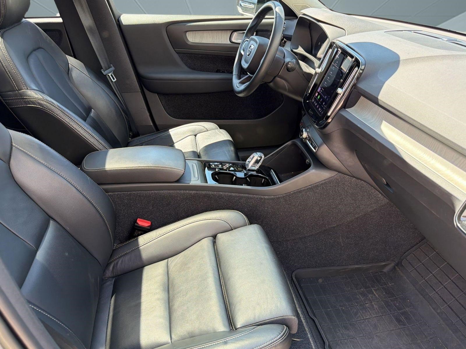 Used 2023 Volvo XC40 B5 Plus w/ Driver Assist Package AWD/4WD image 26