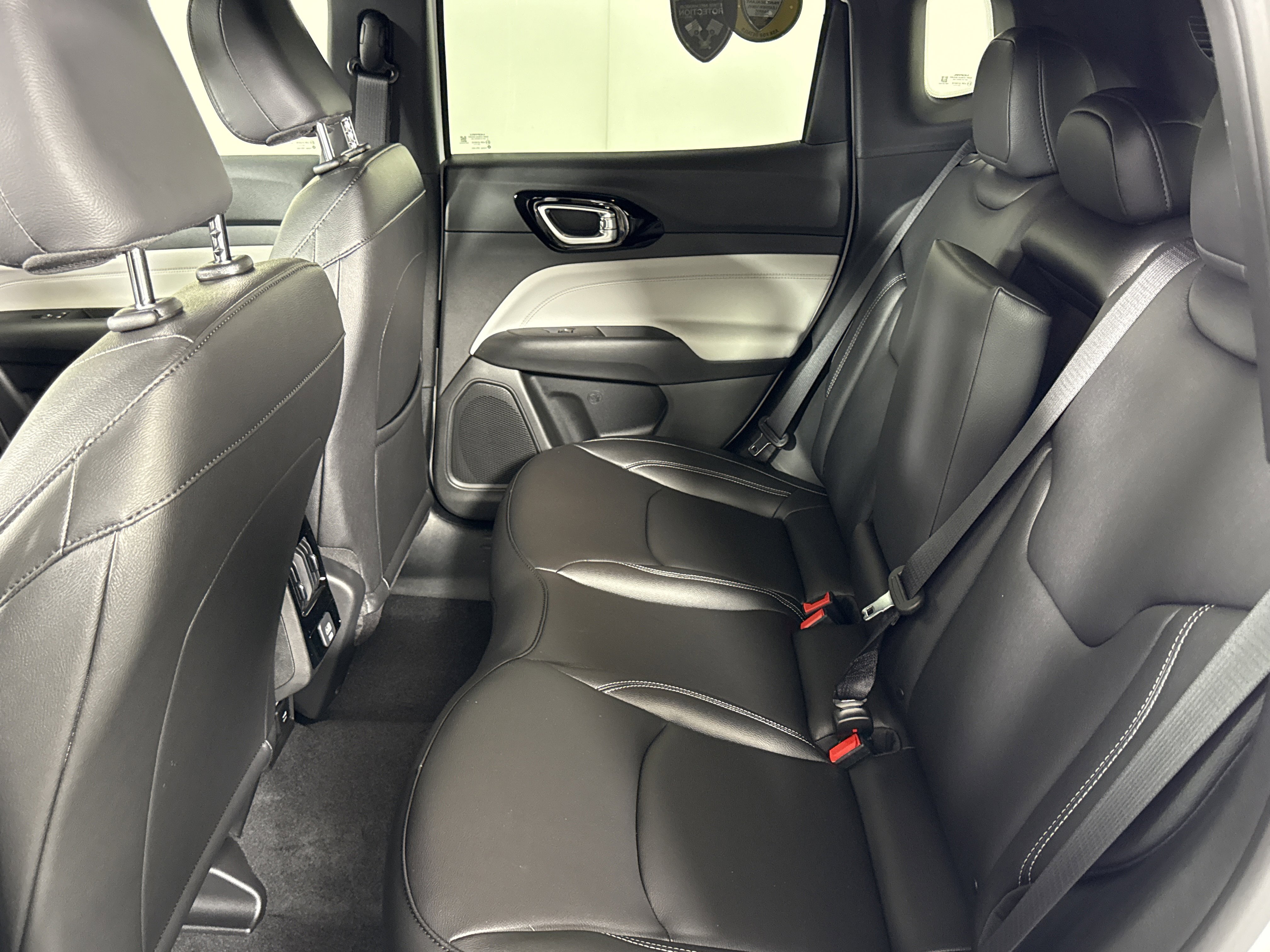 New 2026 Jeep Compass Limited image 11