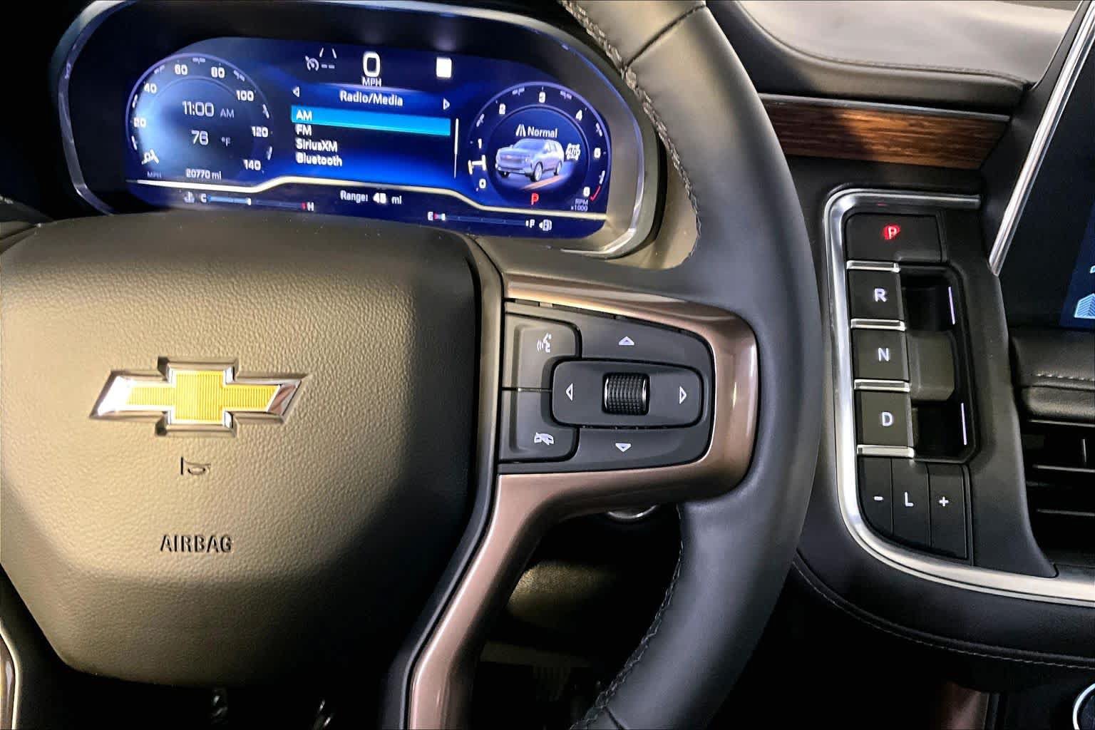 Used 2023 Chevrolet Tahoe High Country w/ Premium Package 2 AWD/4WD image 25