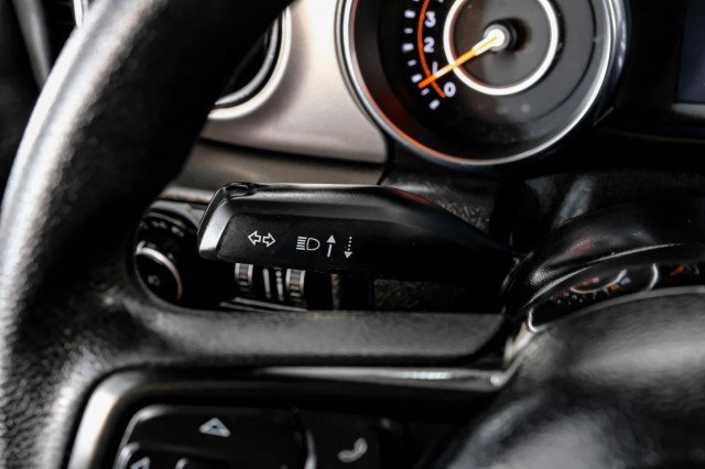 Used 2020 Jeep Wrangler Sport AWD/4WD image 16