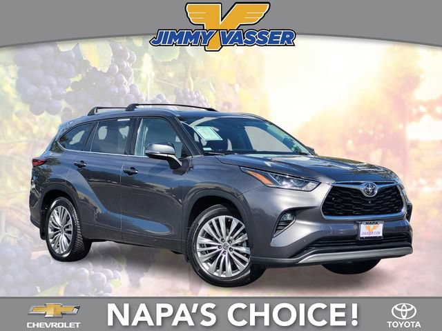 Used 2021 Toyota Highlander Platinum AWD/4WD image 1