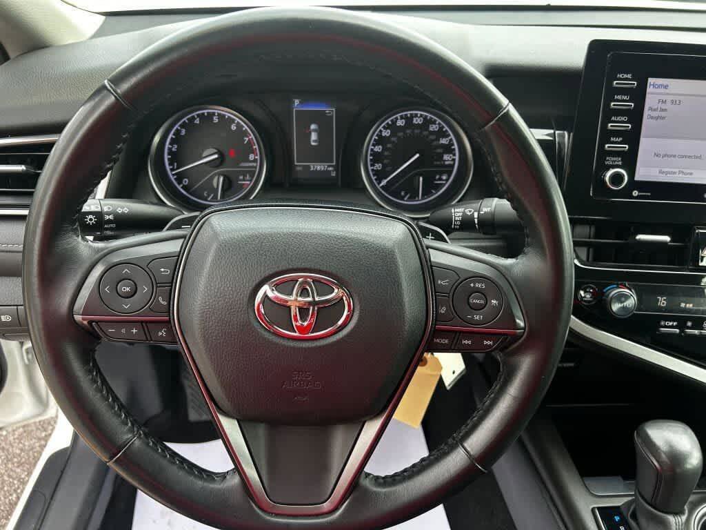 Used 2023 Toyota Camry SE image 7