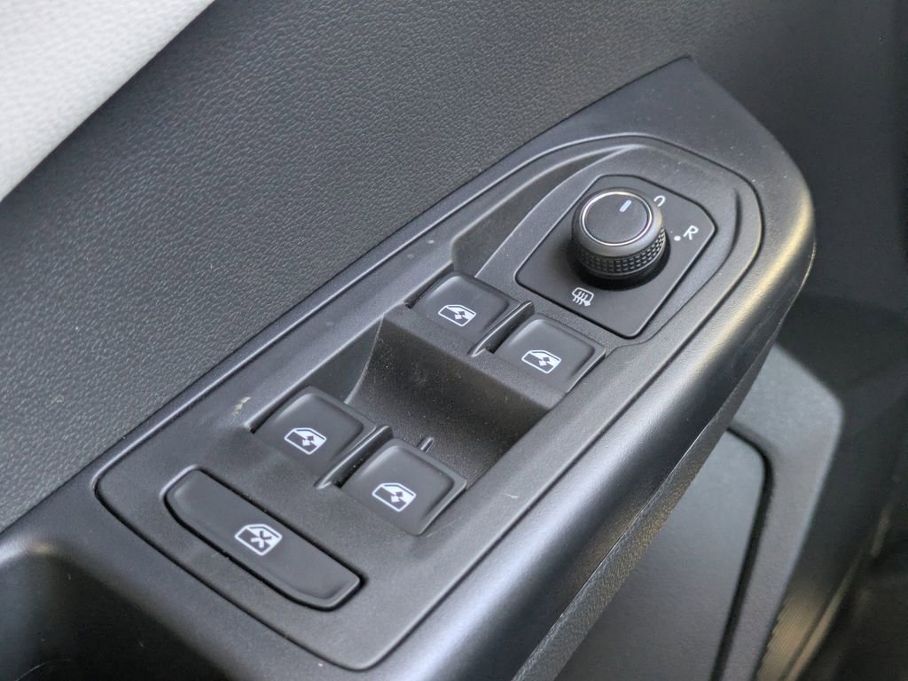 New 2026 Volkswagen Taos S image 23