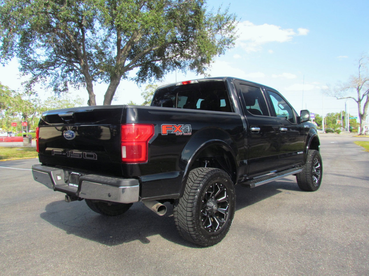 Used 2018 Ford F150 Lariat image 8