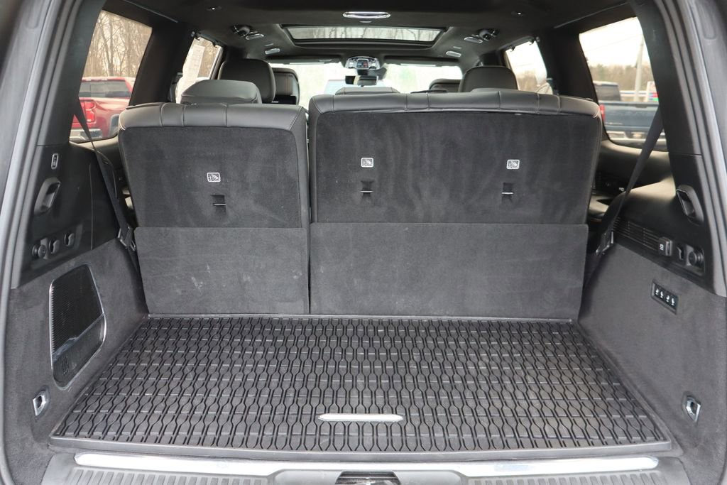 Used 2022 Jeep Grand Wagoneer Series III w/ Rear Seat Video Group 1 AWD/4WD image 40