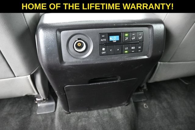 Used 2015 Toyota Sequoia Limited AWD/4WD image 42