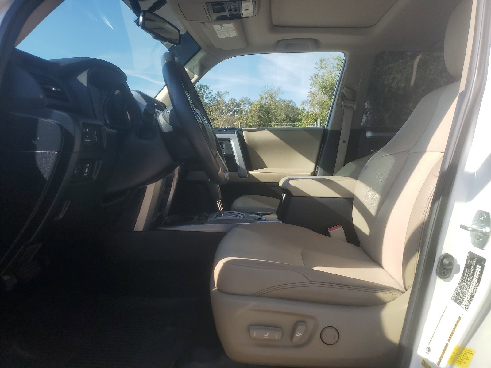 Used 2019 Toyota 4Runner SR5 Premium image 10
