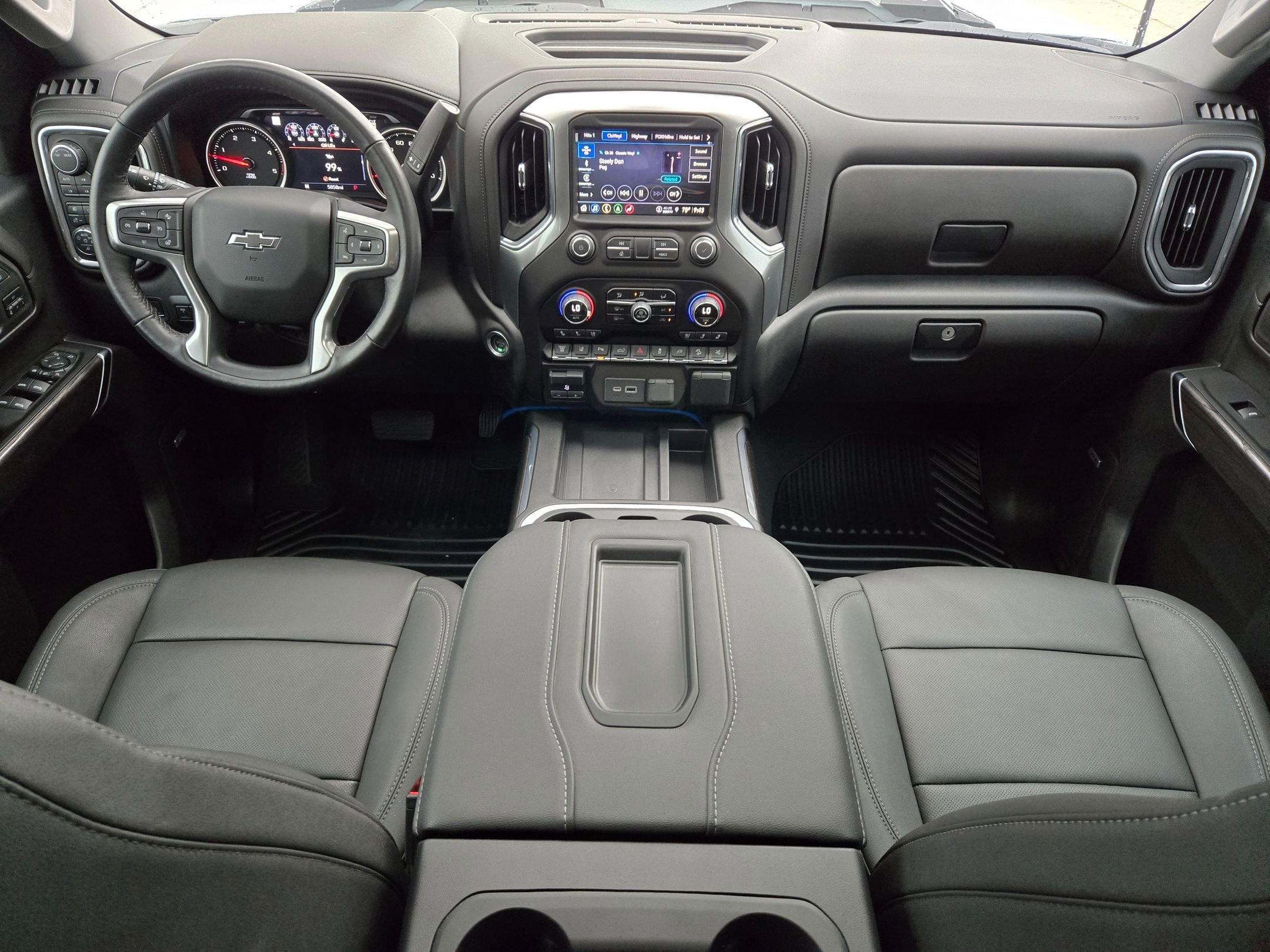 Certified 2022 Chevrolet Silverado 2500 LTZ w/ LTZ Plus Package image 17