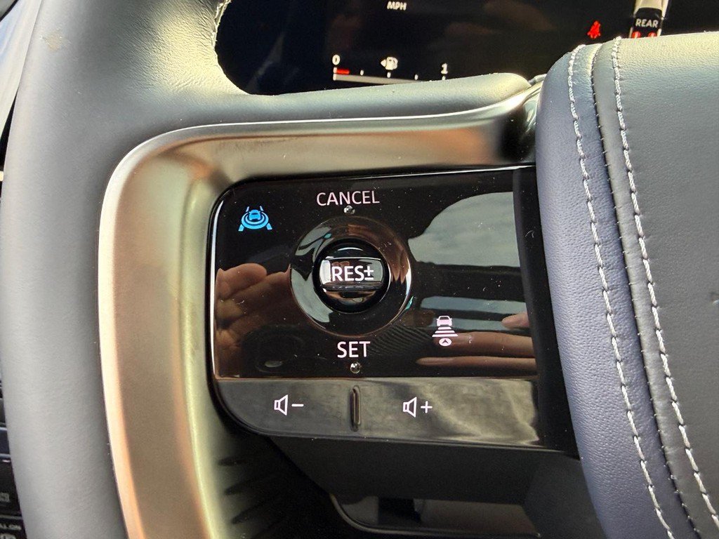 New 2027 INFINITI QX80 Sensory AWD/4WD image 15