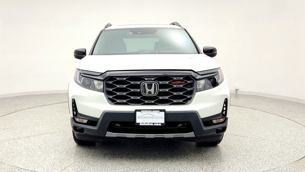 Used 2022 Honda Passport TrailSport image 2