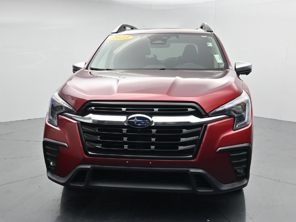 Used 2023 Subaru Ascent Limited w/ Technology Package AWD/4WD image 3