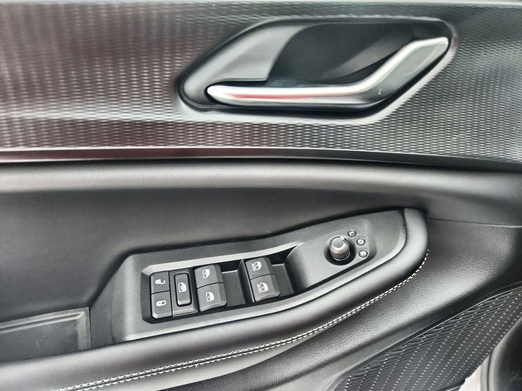 New 2025 Jeep Grand Cherokee Laredo X w/ Luxury Tech Group I image 21