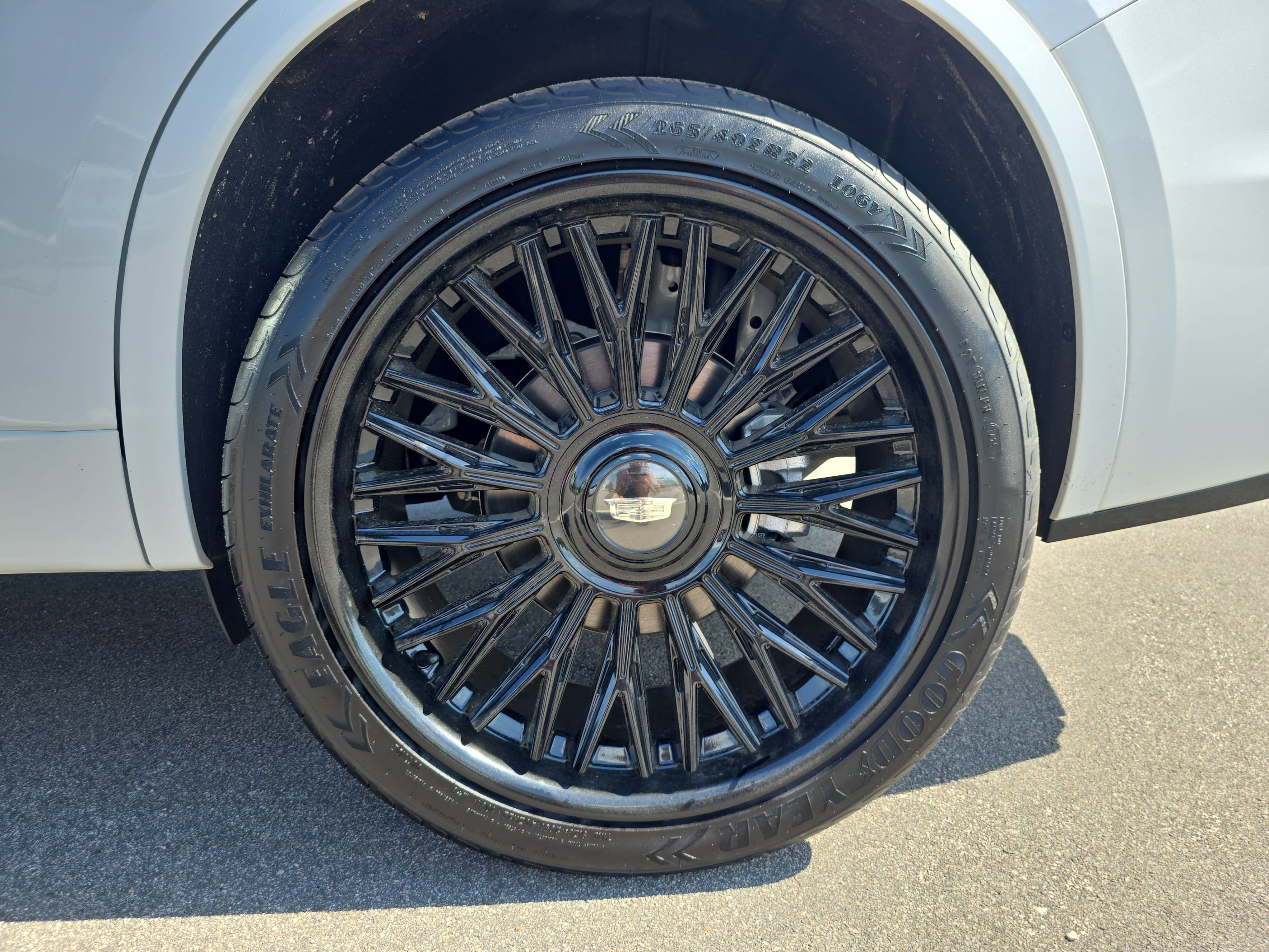 New 2025 Cadillac XT6 Luxury FWD image 34