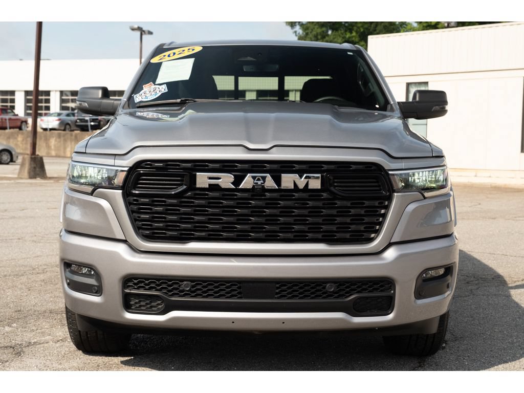 Used 2025 RAM 1500 Big Horn AWD/4WD image 3