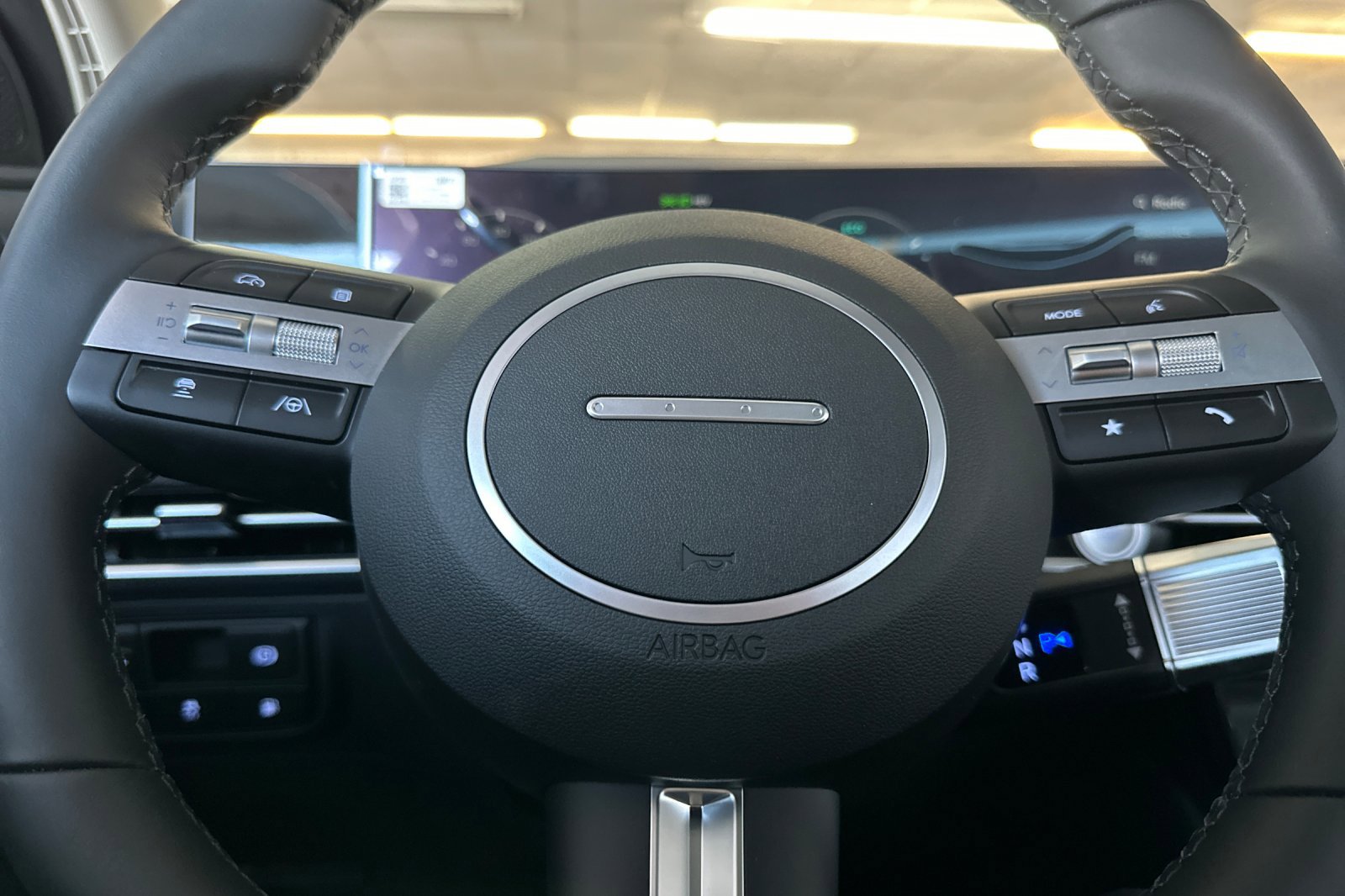 New 2025 Hyundai Tucson Limited image 23