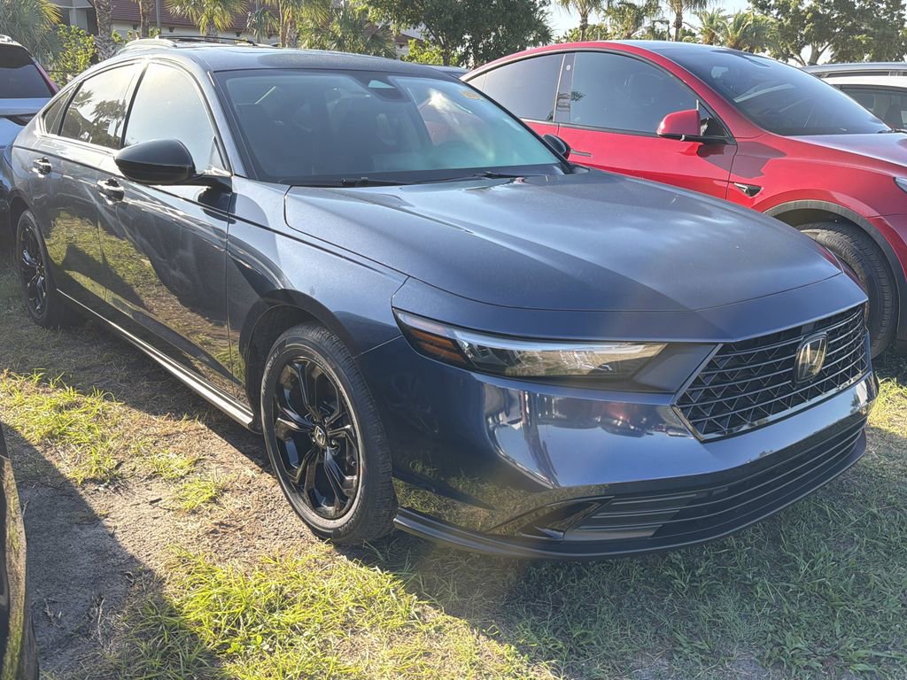 Used 2025 Honda Accord SE image 1