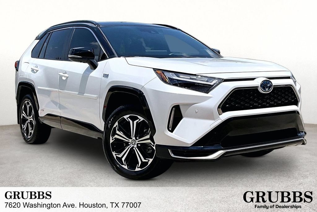 Used 2024 Toyota RAV4 XSE w/ Premium Package AWD/4WD video 1