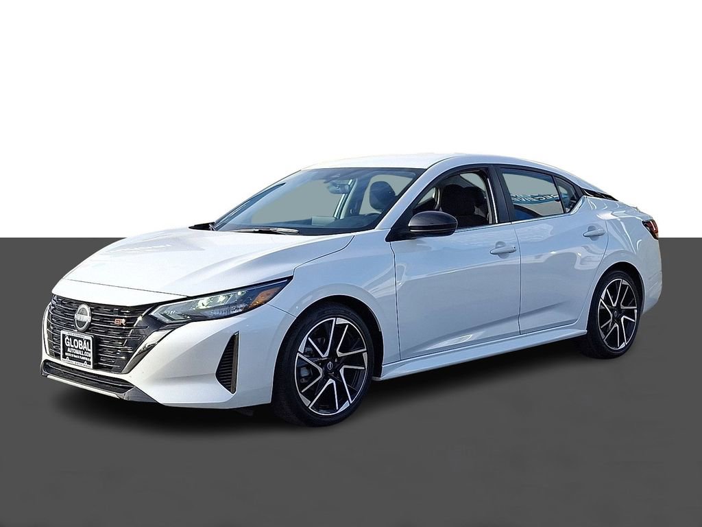Used 2025 Nissan Sentra SR image 3