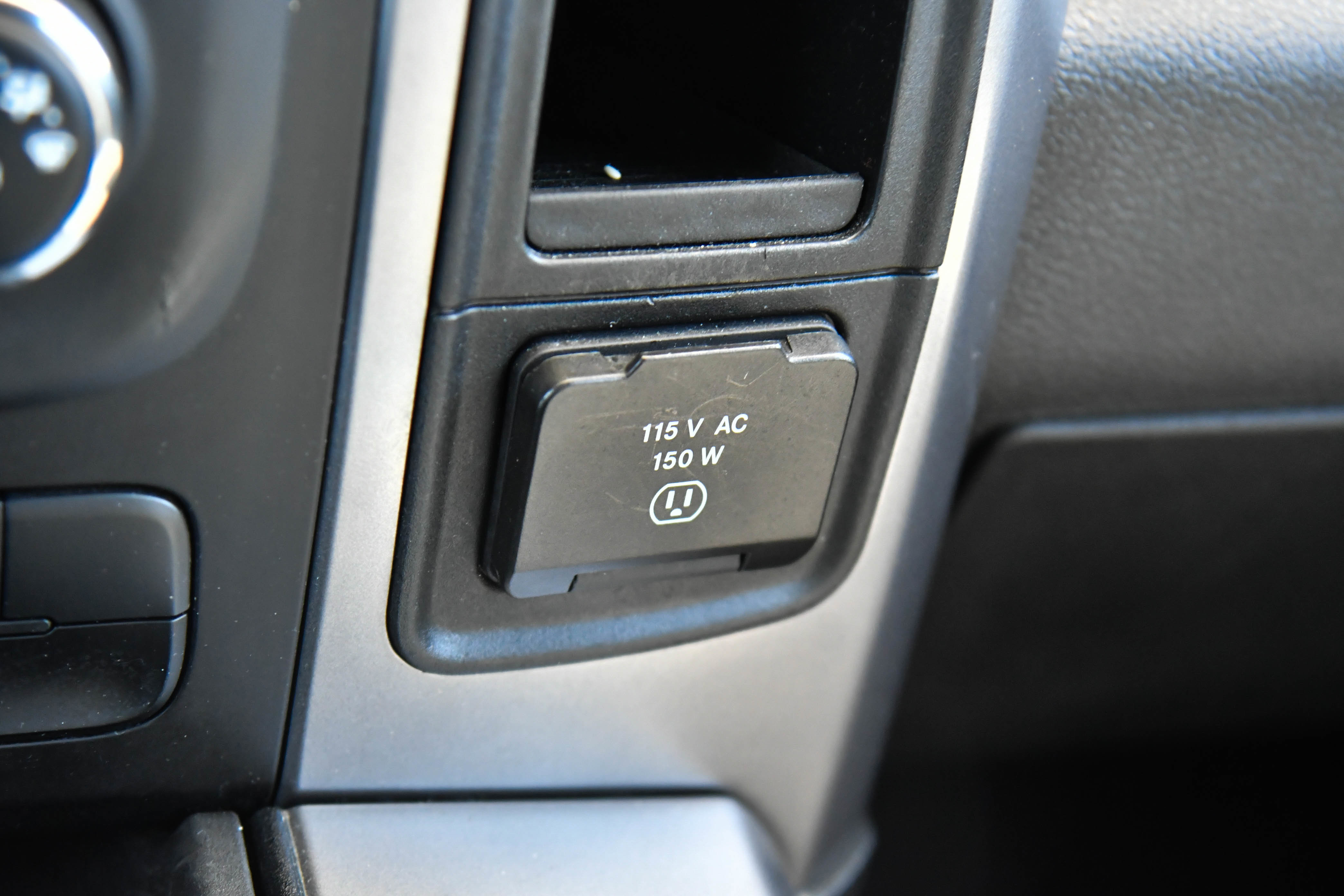 Used 2023 RAM 1500 Classic Warlock AWD/4WD image 25