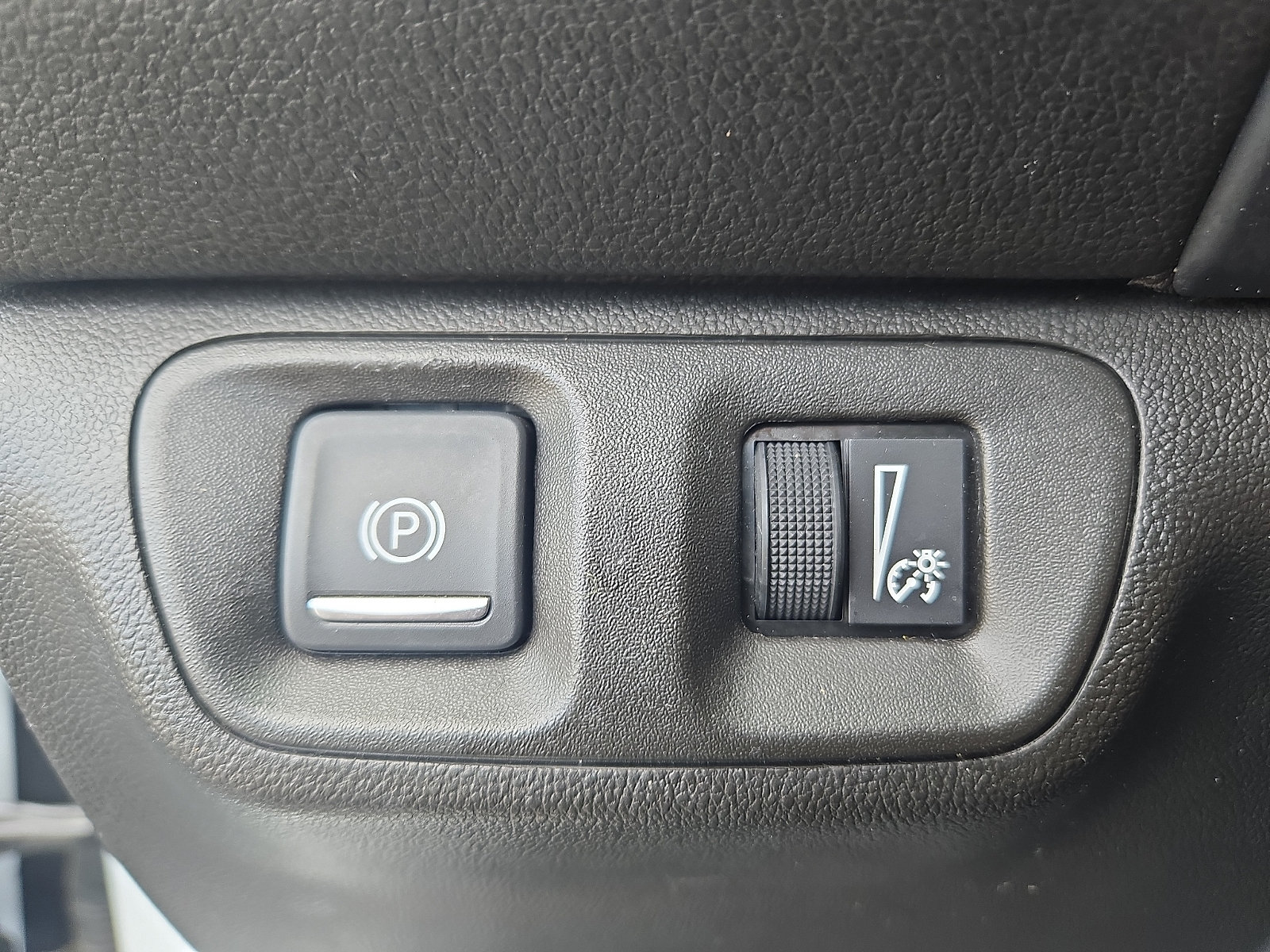 Used 2021 GMC Acadia SLT AWD/4WD image 23