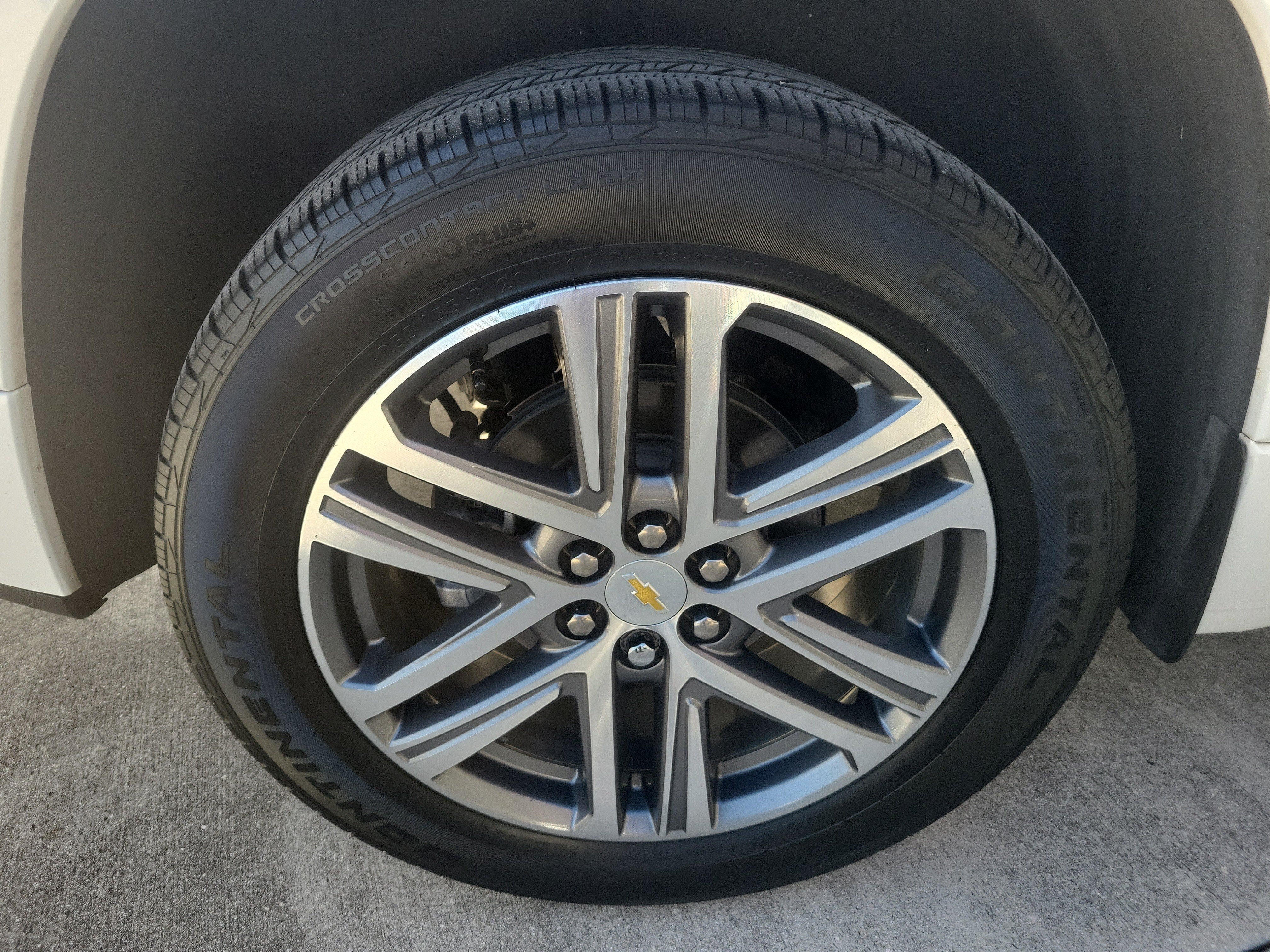 Used 2023 Chevrolet Traverse High Country FWD image 8