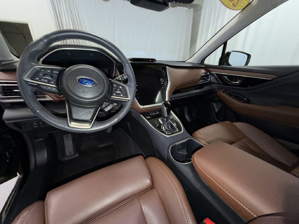 Used 2025 Subaru Outback Touring XT AWD/4WD image 7