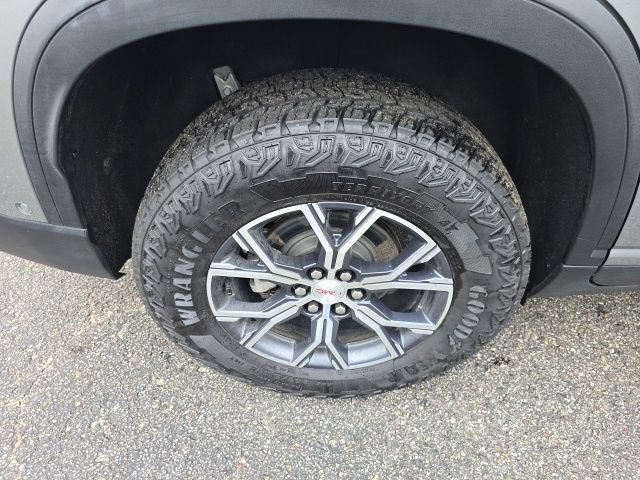 Used 2026 GMC Acadia AT4 w/ Super Cruise Package AWD/4WD image 42