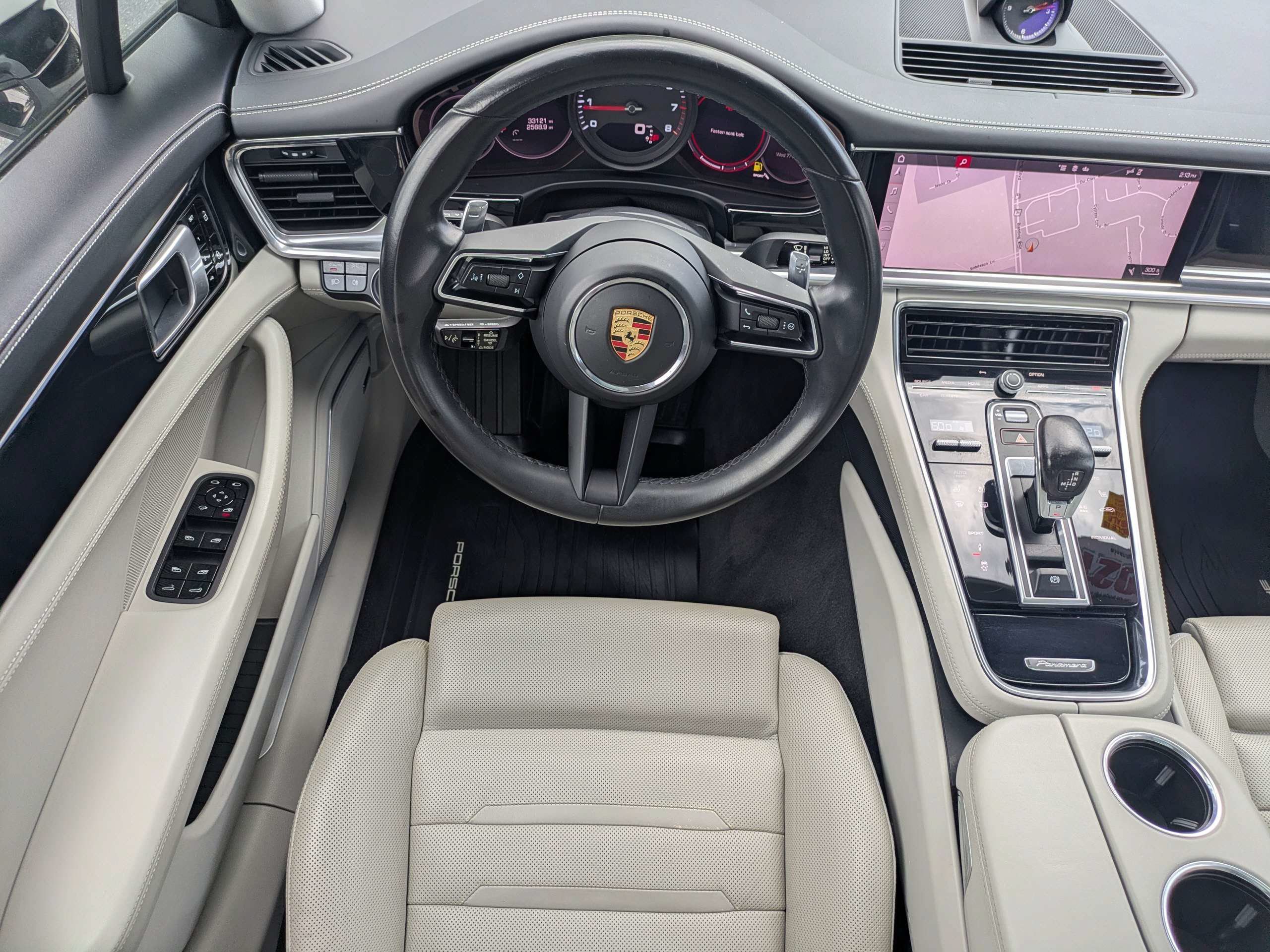 Used 2021 Porsche Panamera 4 w/ Premium Package AWD/4WD image 15