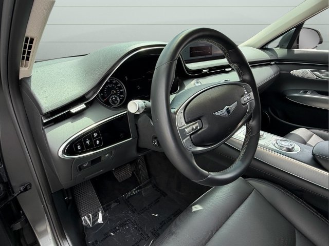 Used 2024 Genesis GV70 2.5T w/ Select Package AWD/4WD image 10