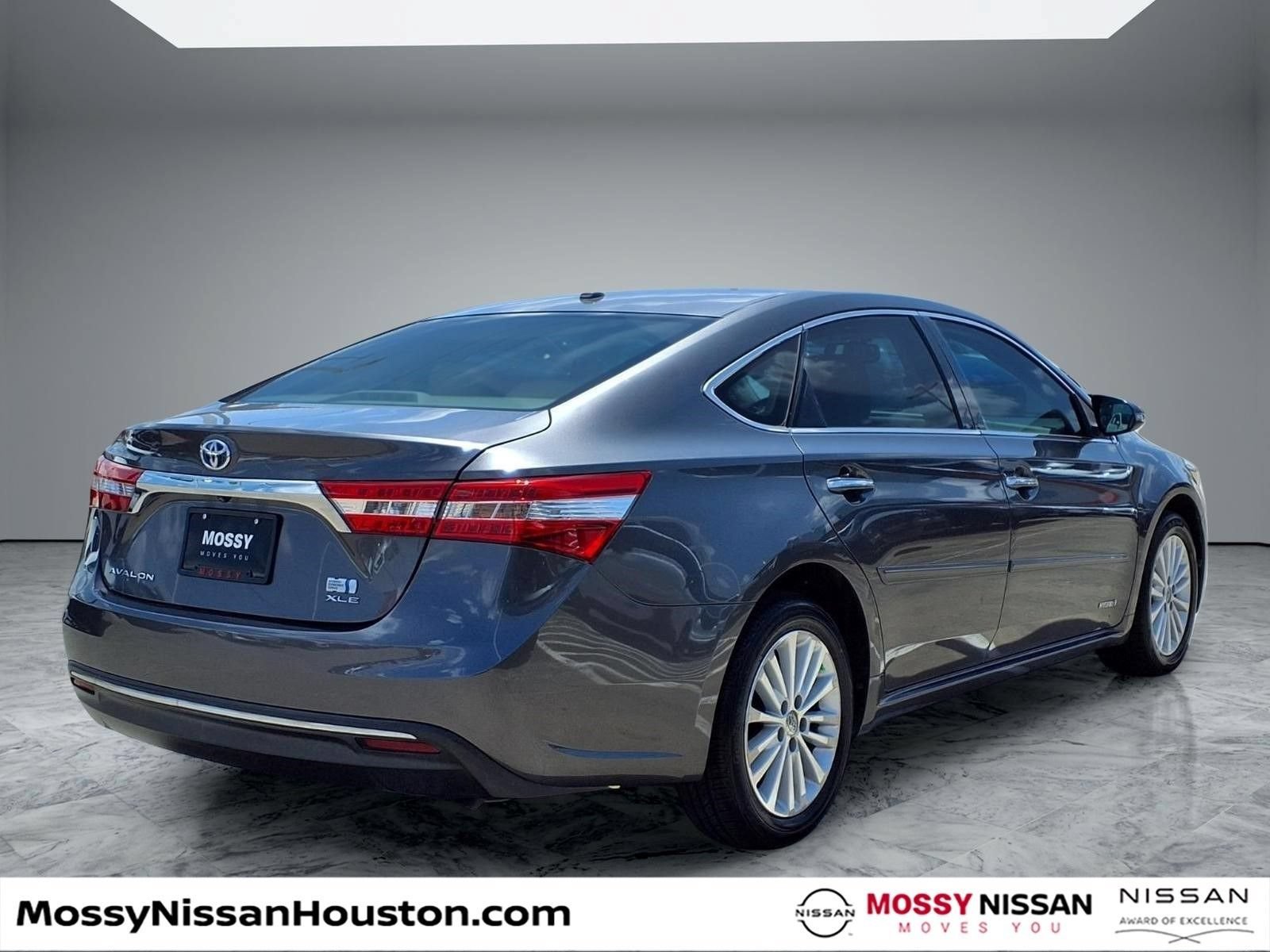 Used 2014 Toyota Avalon XLE Touring FWD image 7