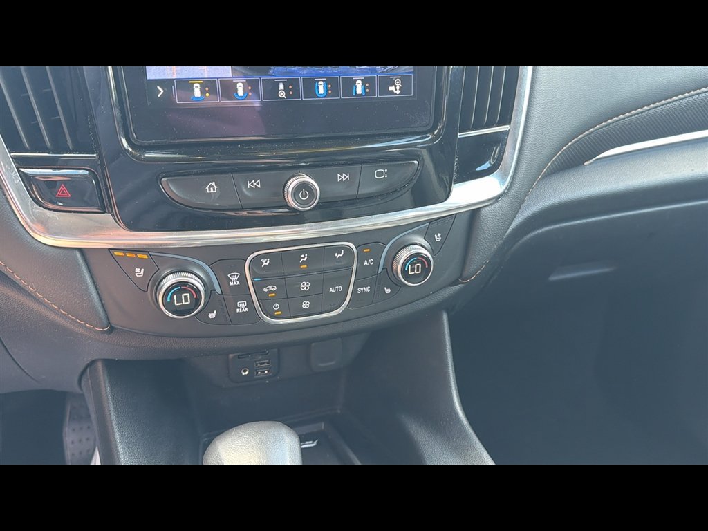 Used 2021 Chevrolet Traverse Premier w/ Redline Edition AWD/4WD image 20