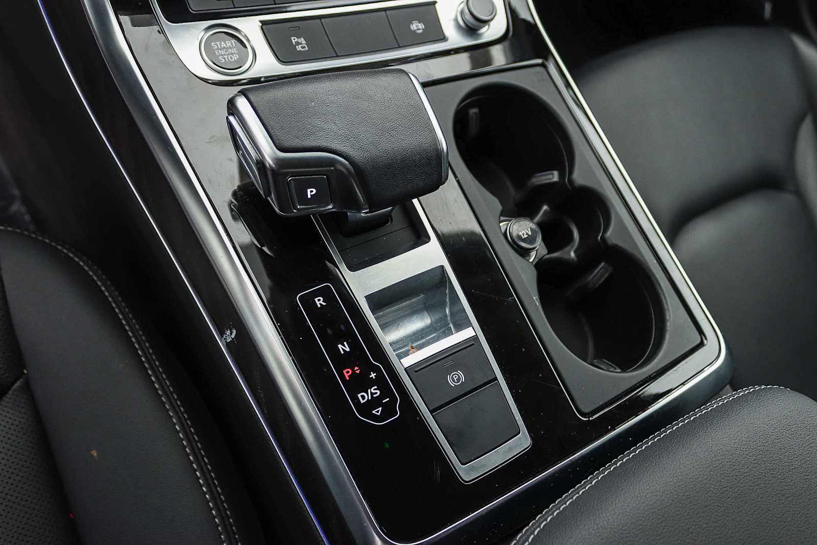 Used 2022 Audi Q8 Premium Plus w/ Premium Plus Package AWD/4WD image 25