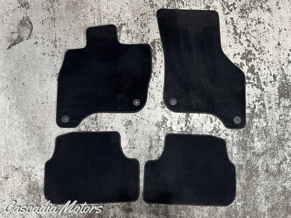 Used 2019 Volkswagen e-Golf SE w/ Driver Assistance Package image 26