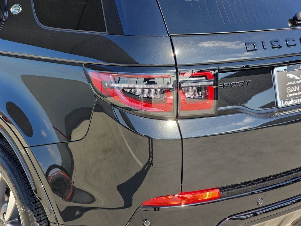 New 2026 Land Rover Discovery Sport Landmark image 37