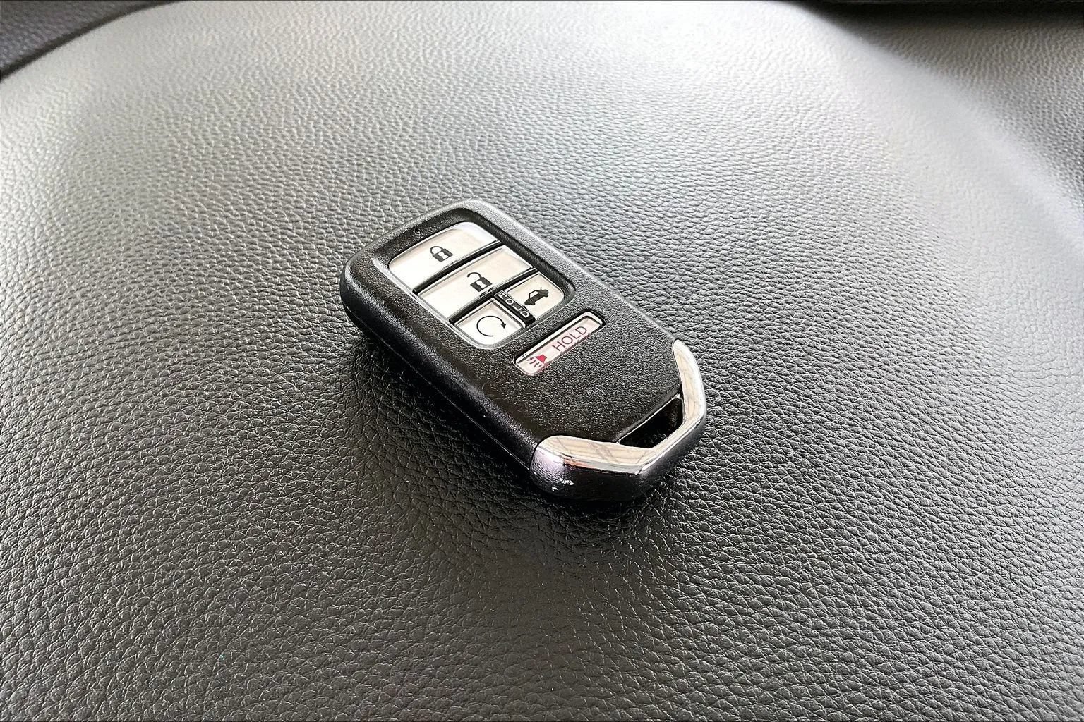 Used 2018 Honda Accord EX-L image 32