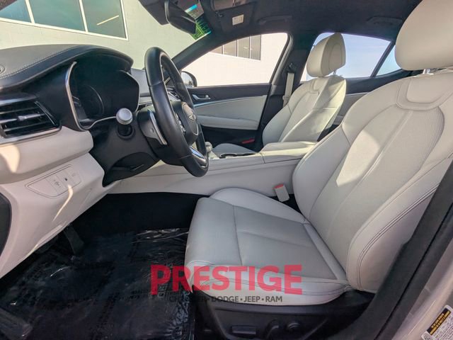 Used 2024 Genesis G70 2.5T image 24