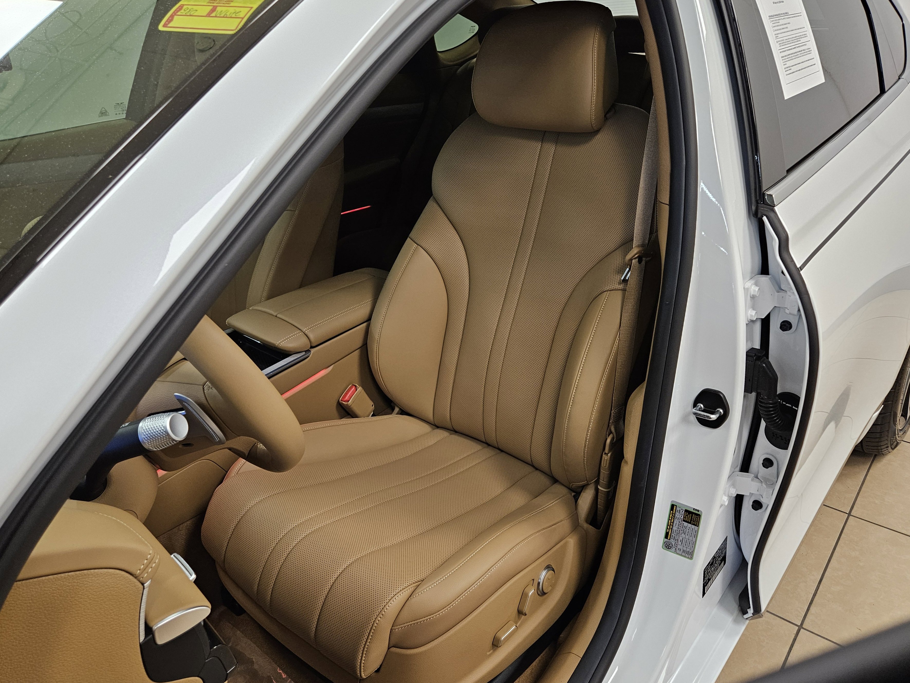 Used 2025 Genesis G80 2.5T Advanced AWD/4WD image 39