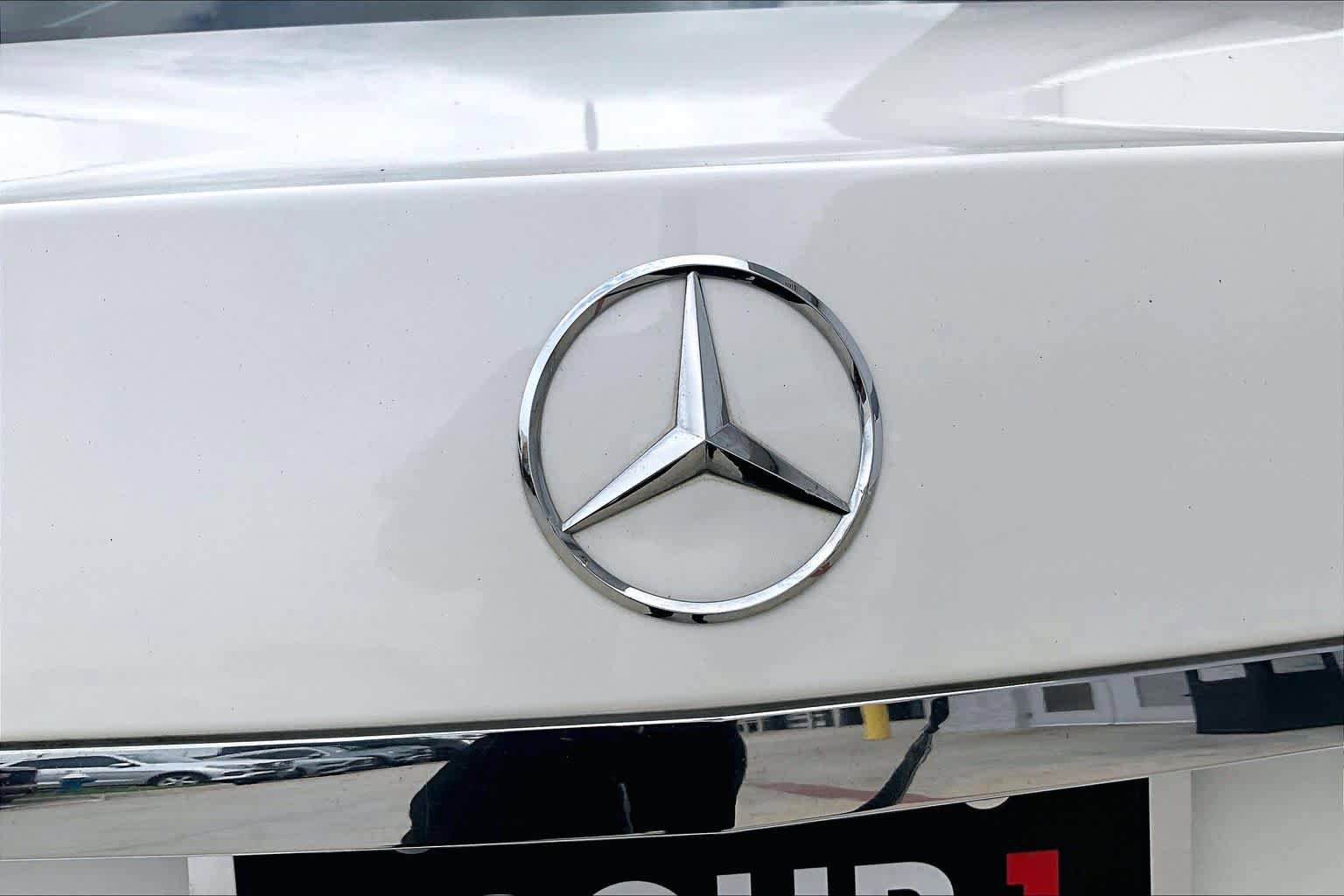 Used 2011 Mercedes-Benz E 350 Sedan image 9