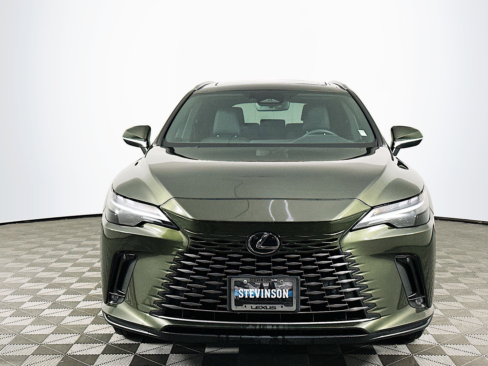 Used 2024 Lexus RX 350 AWD image 2