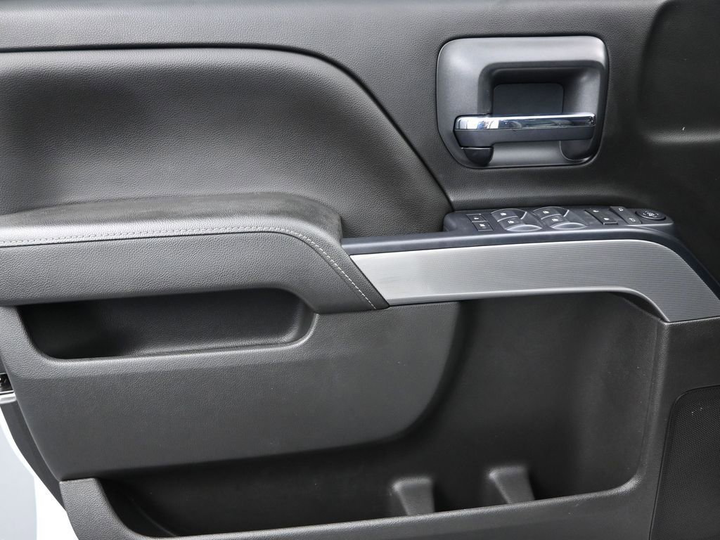 Used 2018 Chevrolet Silverado 1500 LT w/ All Star Edition image 11