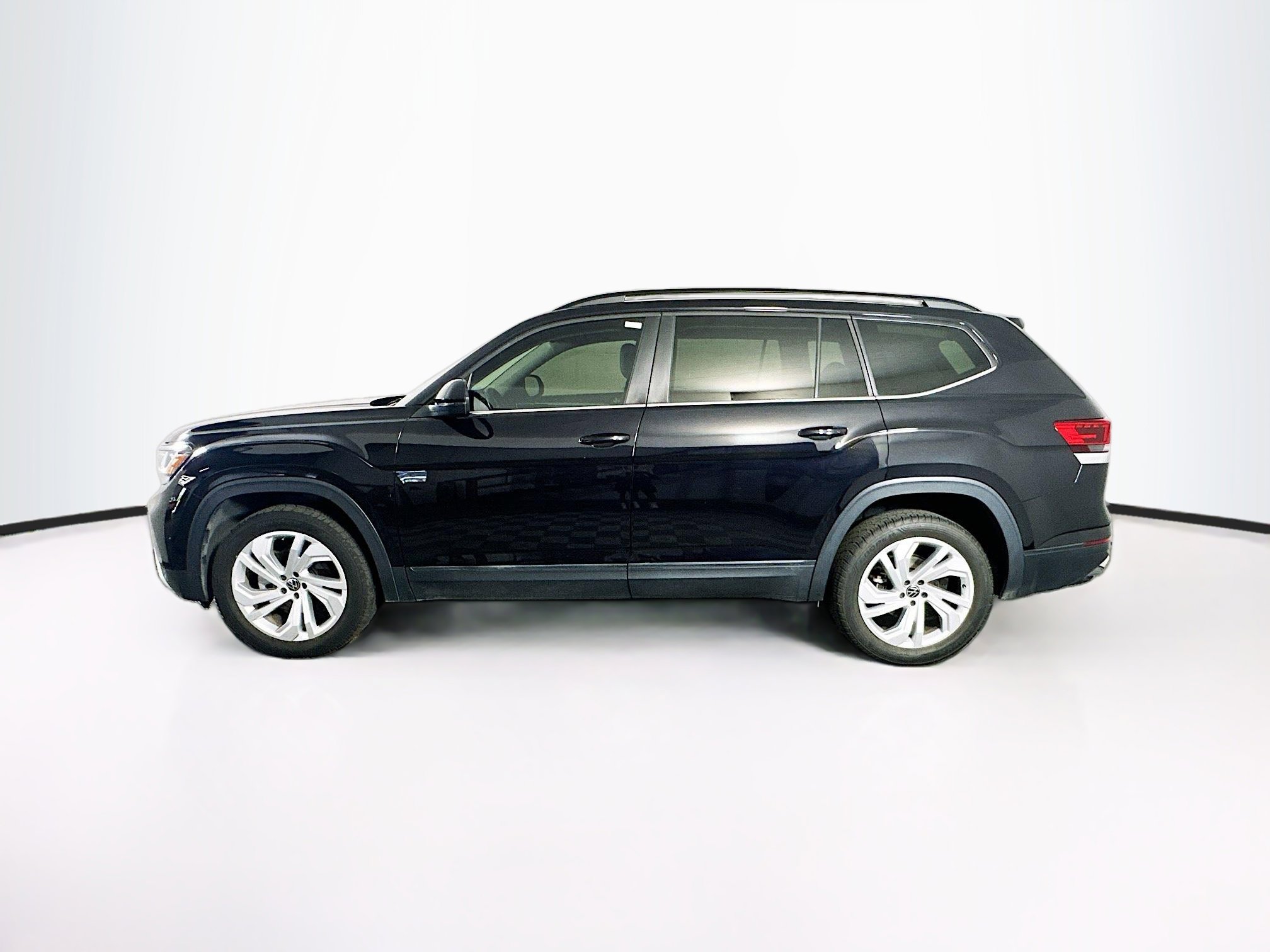 Used 2021 Volkswagen Atlas SE AWD/4WD image 4