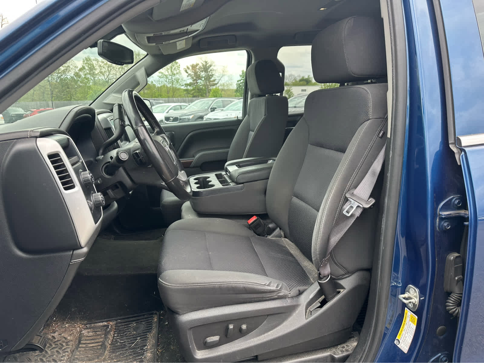 Used 2017 GMC Sierra 1500 SLE w/ SLE Value Package AWD/4WD image 10