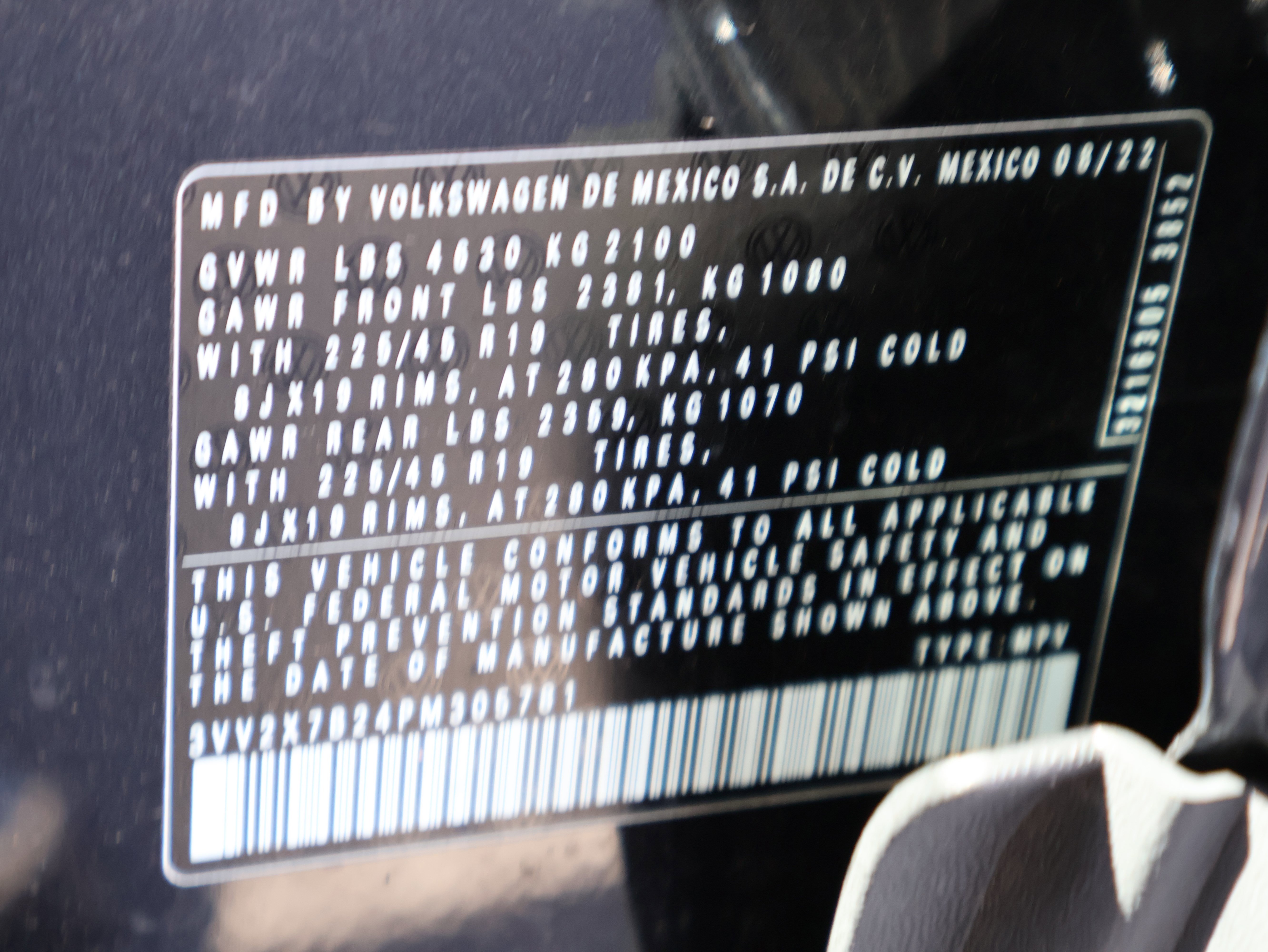 Used 2023 Volkswagen Taos SEL image 42