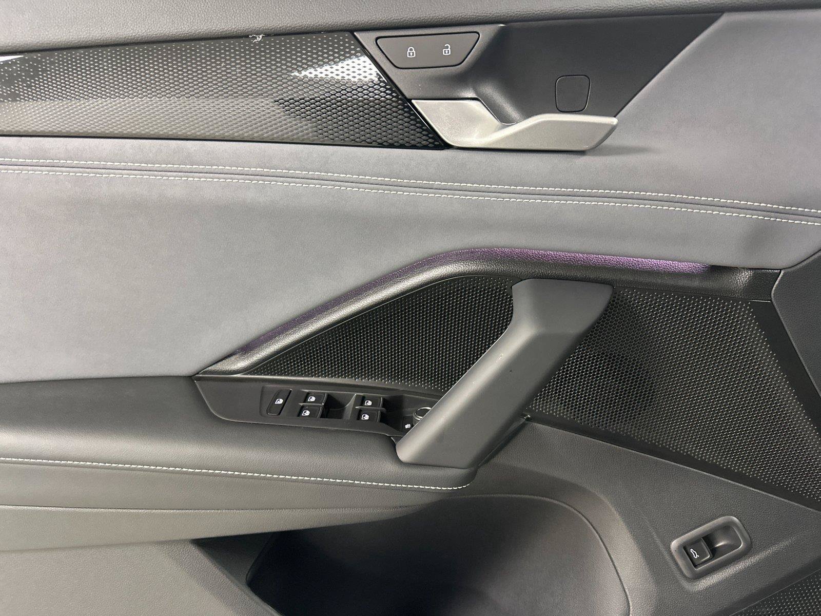 New 2026 Volkswagen Tiguan SE AWD/4WD image 10