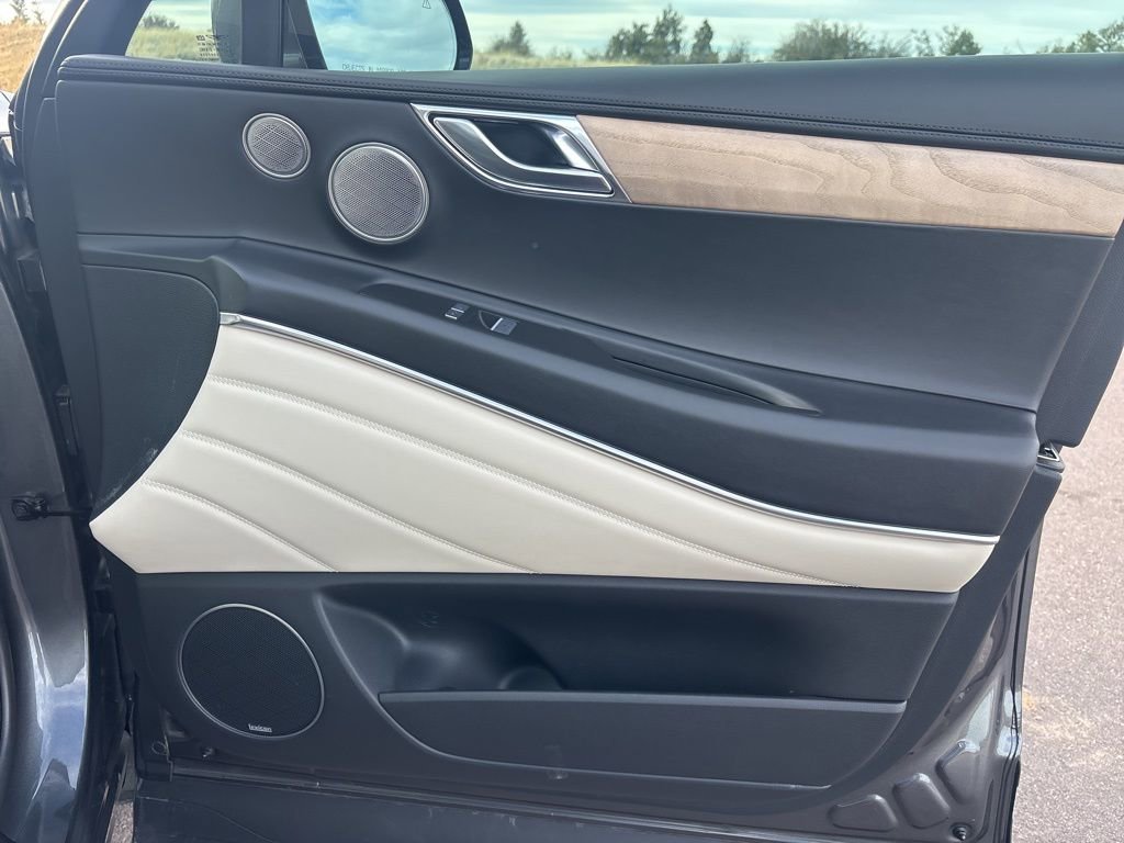 Used 2023 Genesis GV80 3.5T w/ Advanced Package image 18